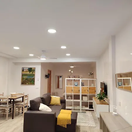 Aloja Cordoba, Ideal Explorar El Centro Historico Y Centro De La Ciudad アパート